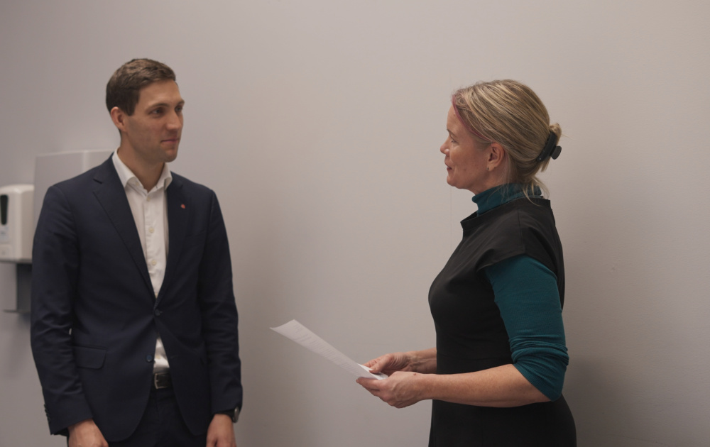 Ingrid Myklebust møter Klima og miljø ministeren ved lansering av Norges Klimarapport 2025