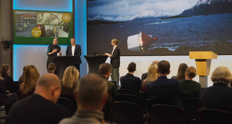 Ingrid besøker klimaminsterens ved lansering av klimarapport 2025